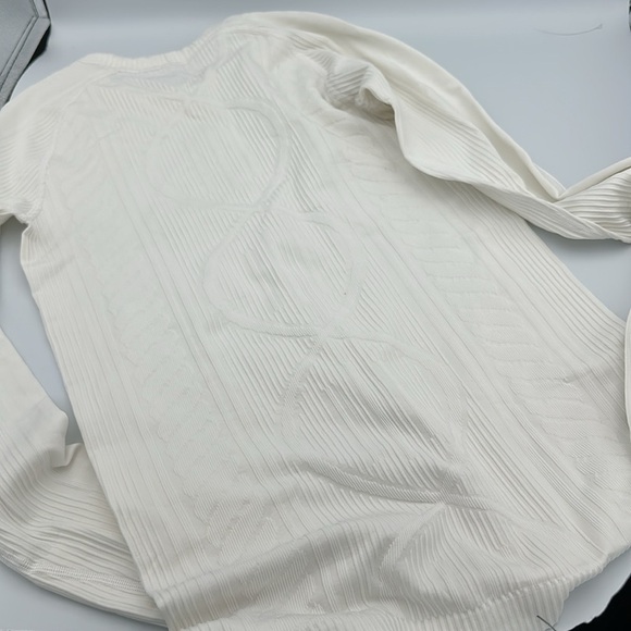 Lululemon Compression Long Sleeve White - Picture 3 of 6